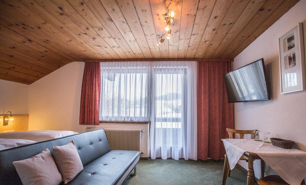 Gaestehaus-Pension Barbara Andelsbuch Room photo