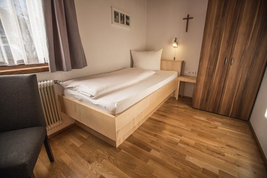Gaestehaus-Pension Barbara Andelsbuch Room photo